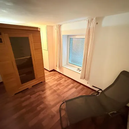 Family Home With Sauna, 12P