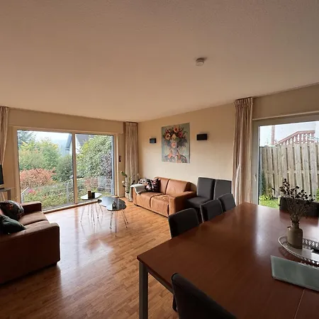 Family With Sauna, 12p *