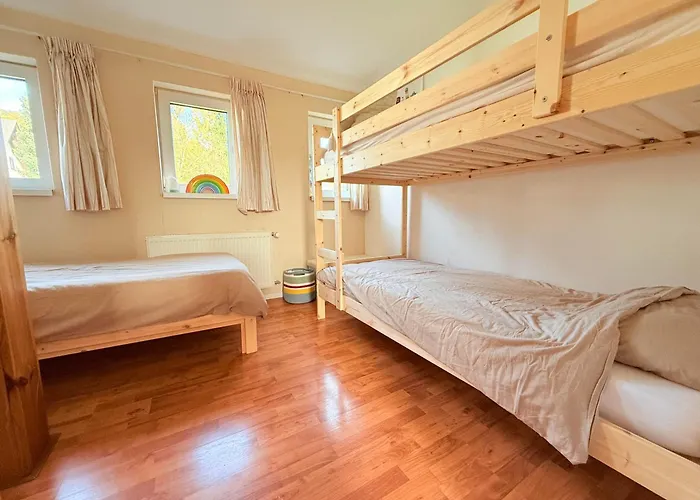 Family With Sauna, 12p *